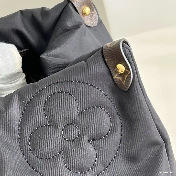 Fashionrepsfam ru 2112YA0029 Bag LV 0824